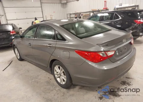 2013 Hyundai Sonata Gls z USA, uszkodzony, nr VIN 5NPEB4AC2DH582675